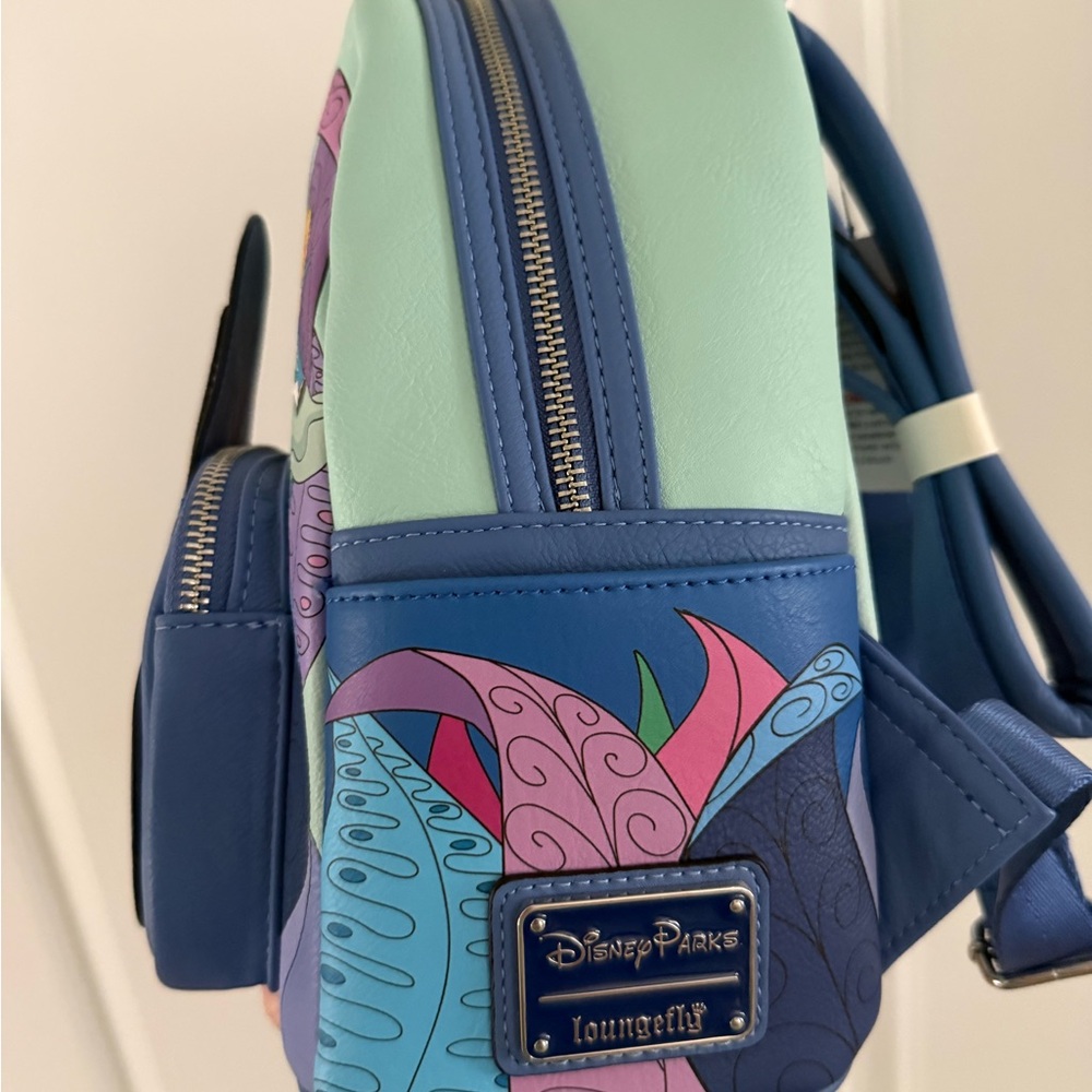 Disney Loungefly Alice in Wonderland Bag - Picture 3 of 3